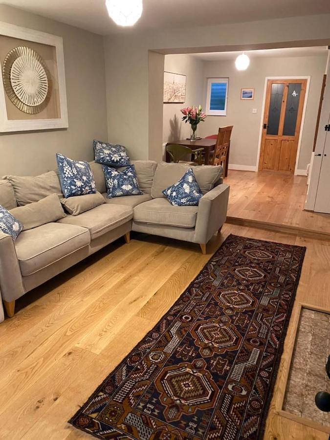 Cosy Beach House Steps From The Sea Cromer Exterior photo